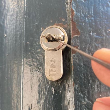 APERTURA PUERTA LLEIDA